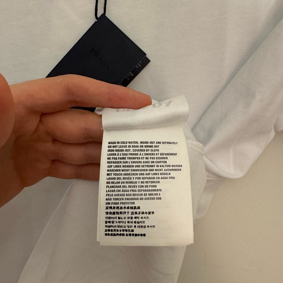 Prada t-shirt - Picture 10 of 12